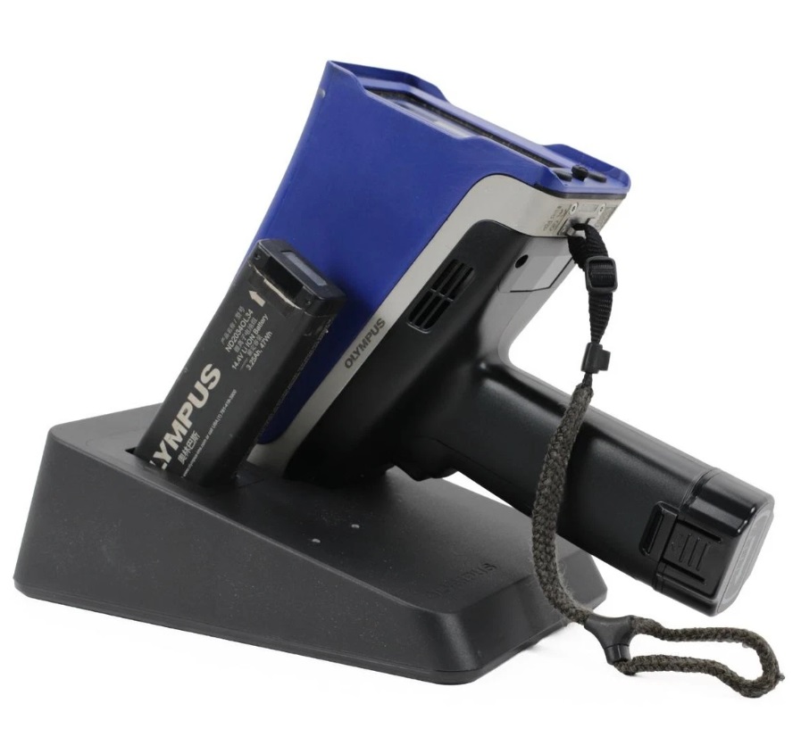 Olympus Vanta VCR Handheld XRF Analyzer for Alloy Analysis Olympus Vanta VCR Handheld XRF Analyzer for Alloy Analysis